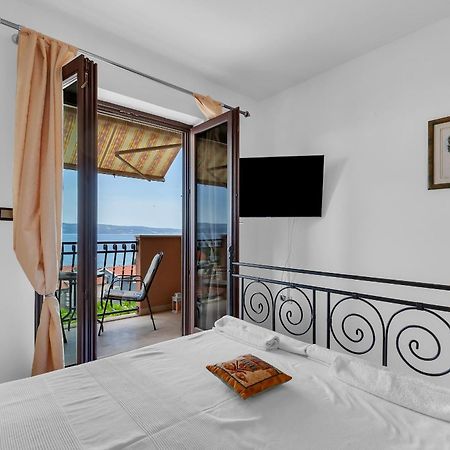 Apartments And Rooms With Parking Space Duce, Omis - 10303 Chambre photo