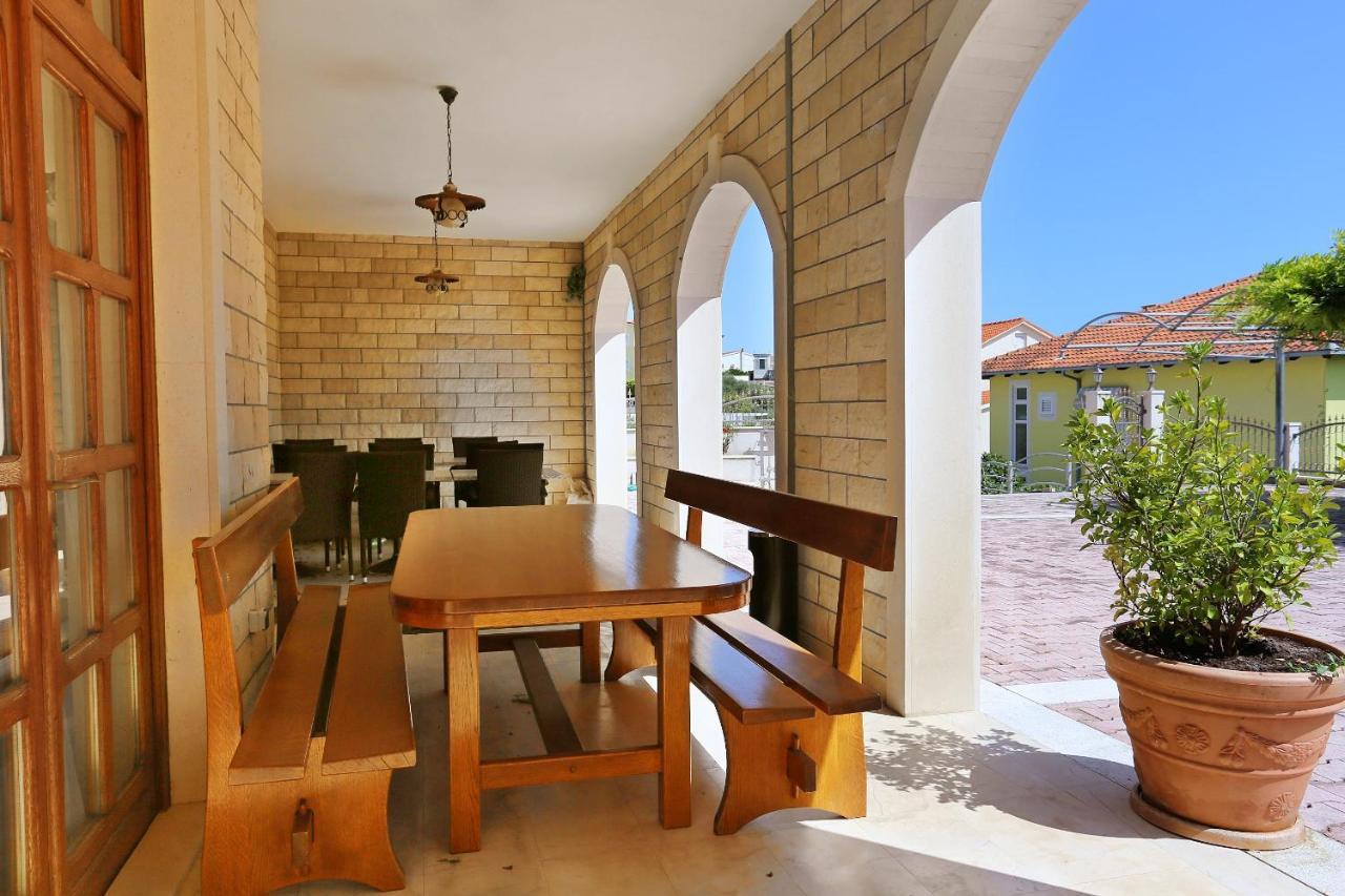 Apartments And Rooms With Parking Space Duce, Omis - 10303 Extérieur photo