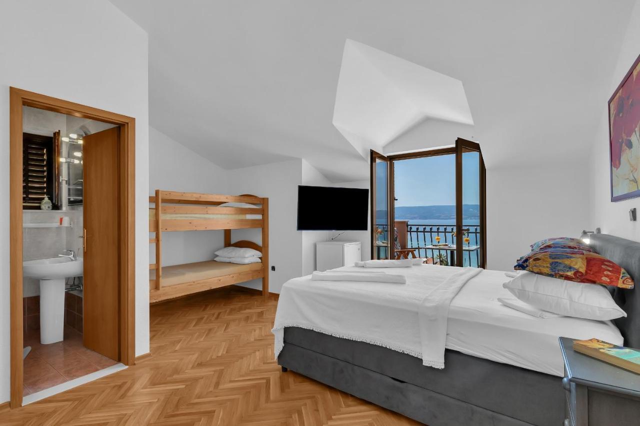 Apartments And Rooms With Parking Space Duce, Omis - 10303 Extérieur photo