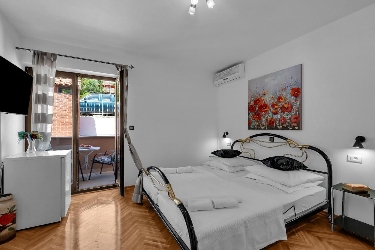 Apartments And Rooms With Parking Space Duce, Omis - 10303 Extérieur photo