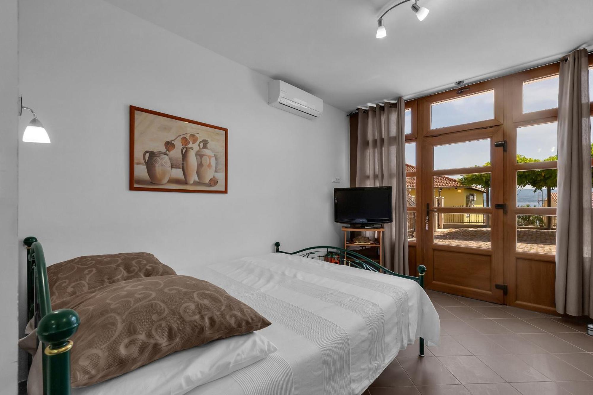 Apartments And Rooms With Parking Space Duce, Omis - 10303 Chambre photo