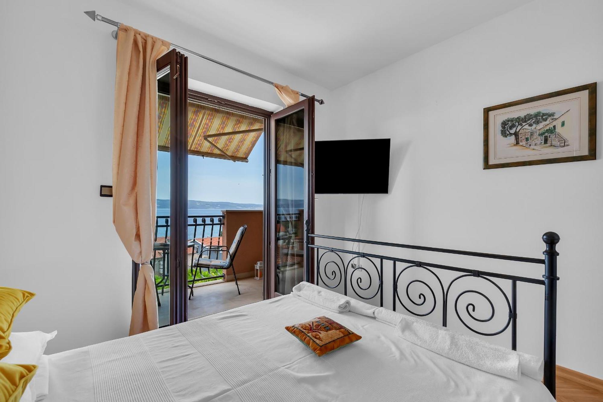 Apartments And Rooms With Parking Space Duce, Omis - 10303 Chambre photo