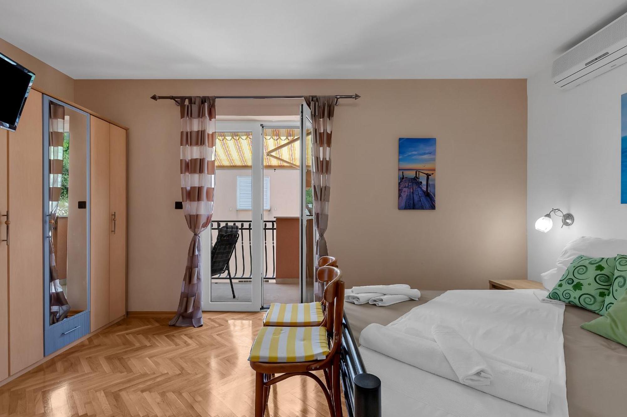 Apartments And Rooms With Parking Space Duce, Omis - 10303 Chambre photo