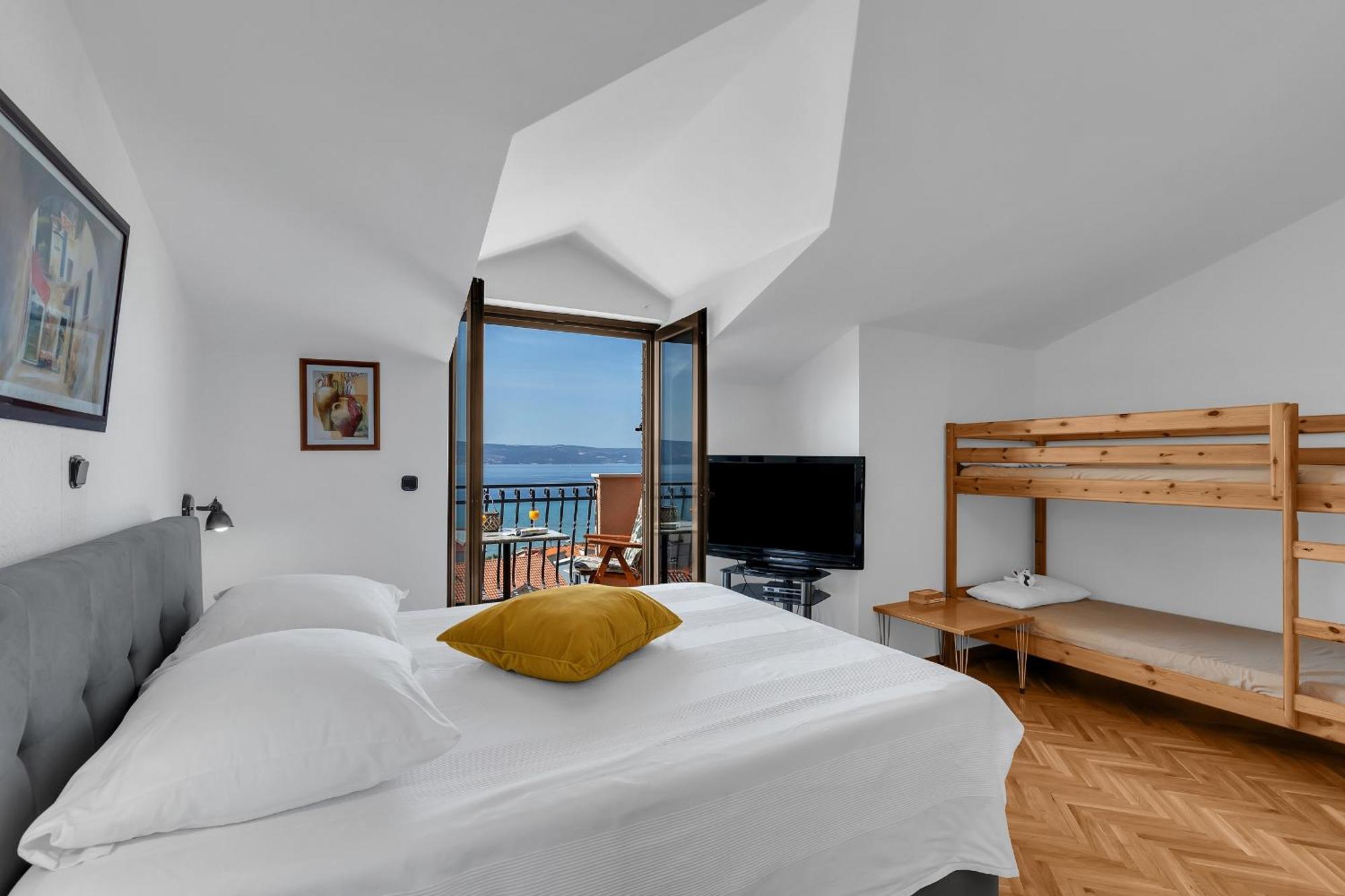 Apartments And Rooms With Parking Space Duce, Omis - 10303 Chambre photo