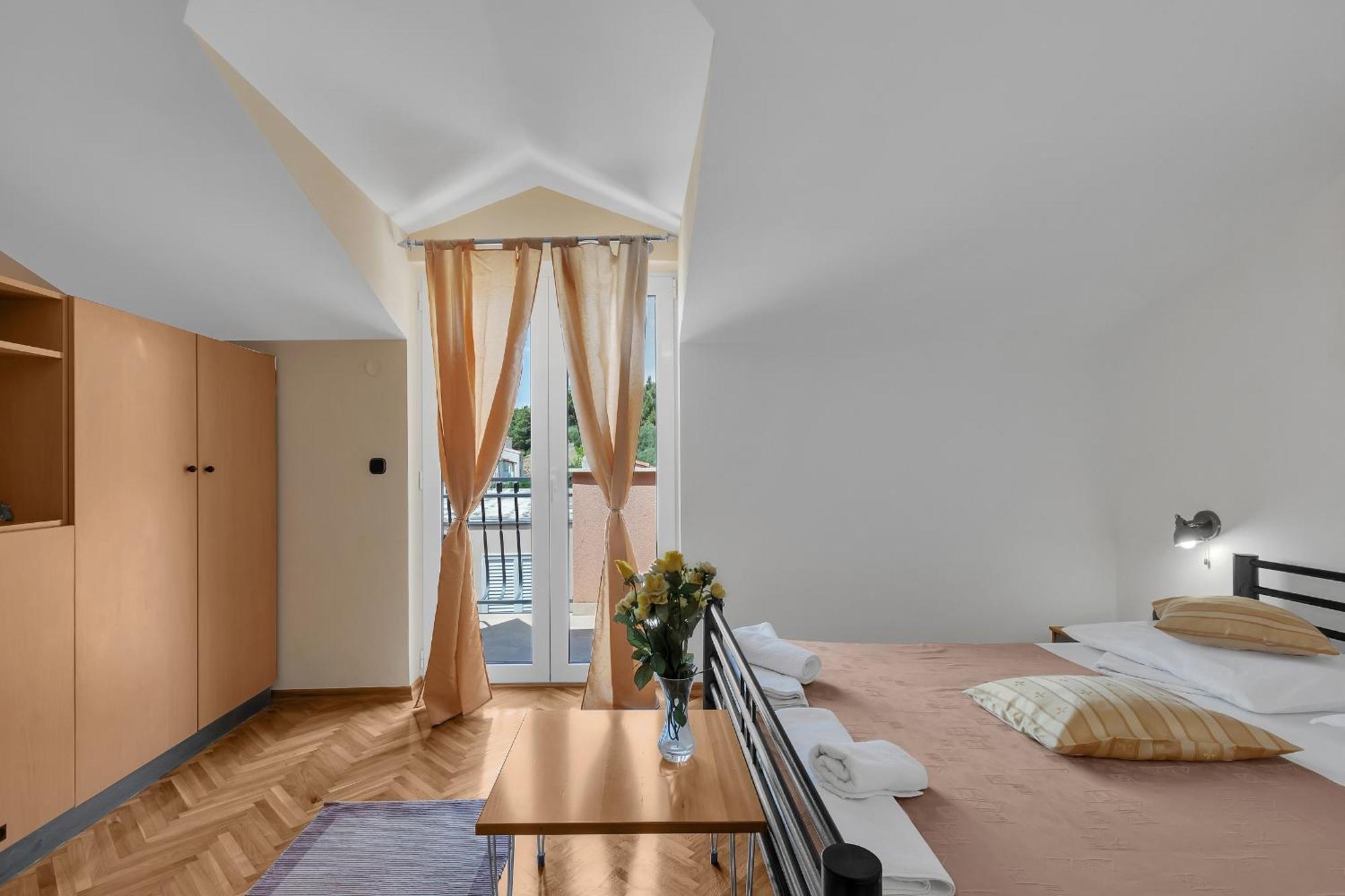 Apartments And Rooms With Parking Space Duce, Omis - 10303 Chambre photo