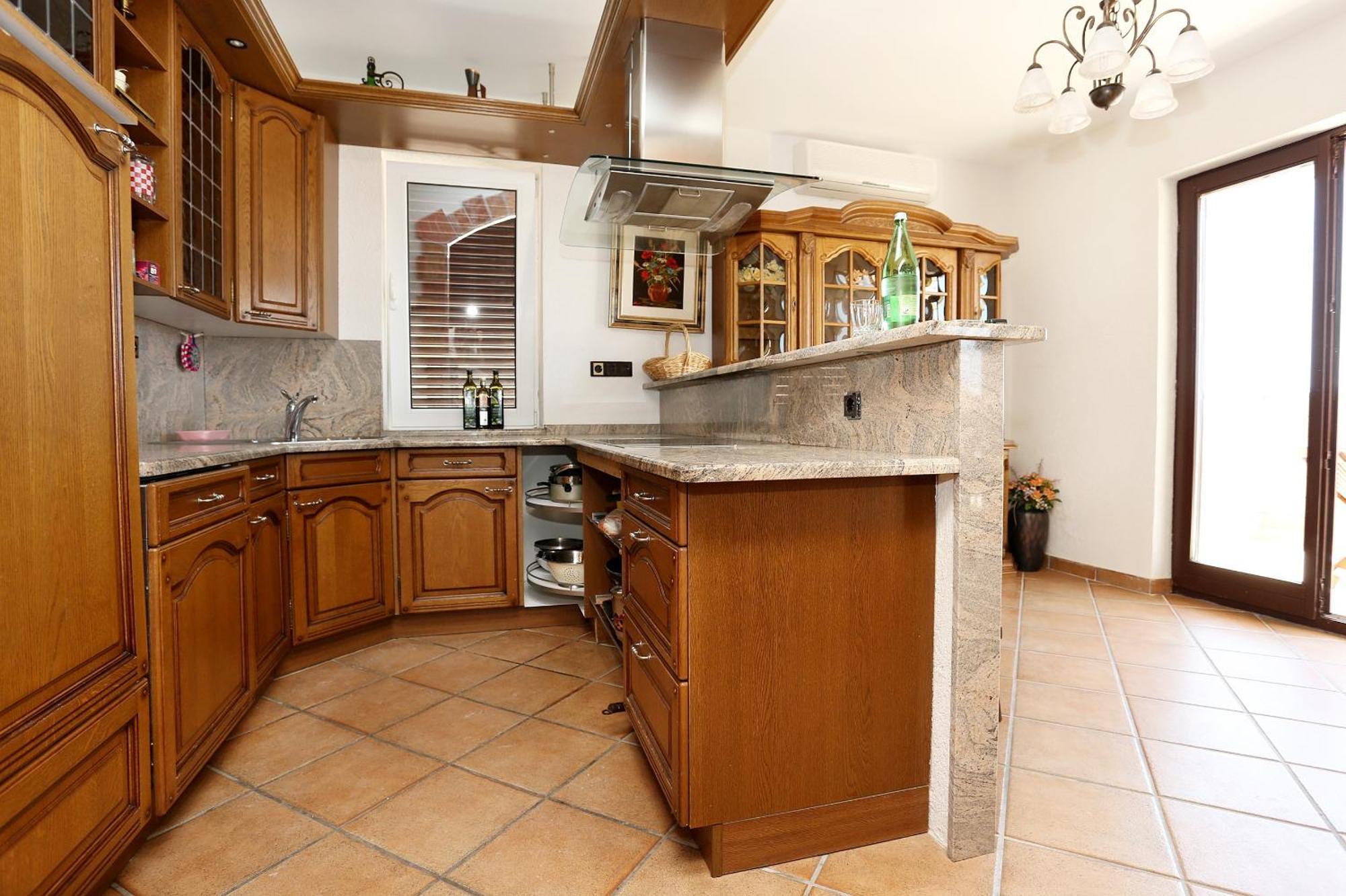 Apartments And Rooms With Parking Space Duce, Omis - 10303 Chambre photo